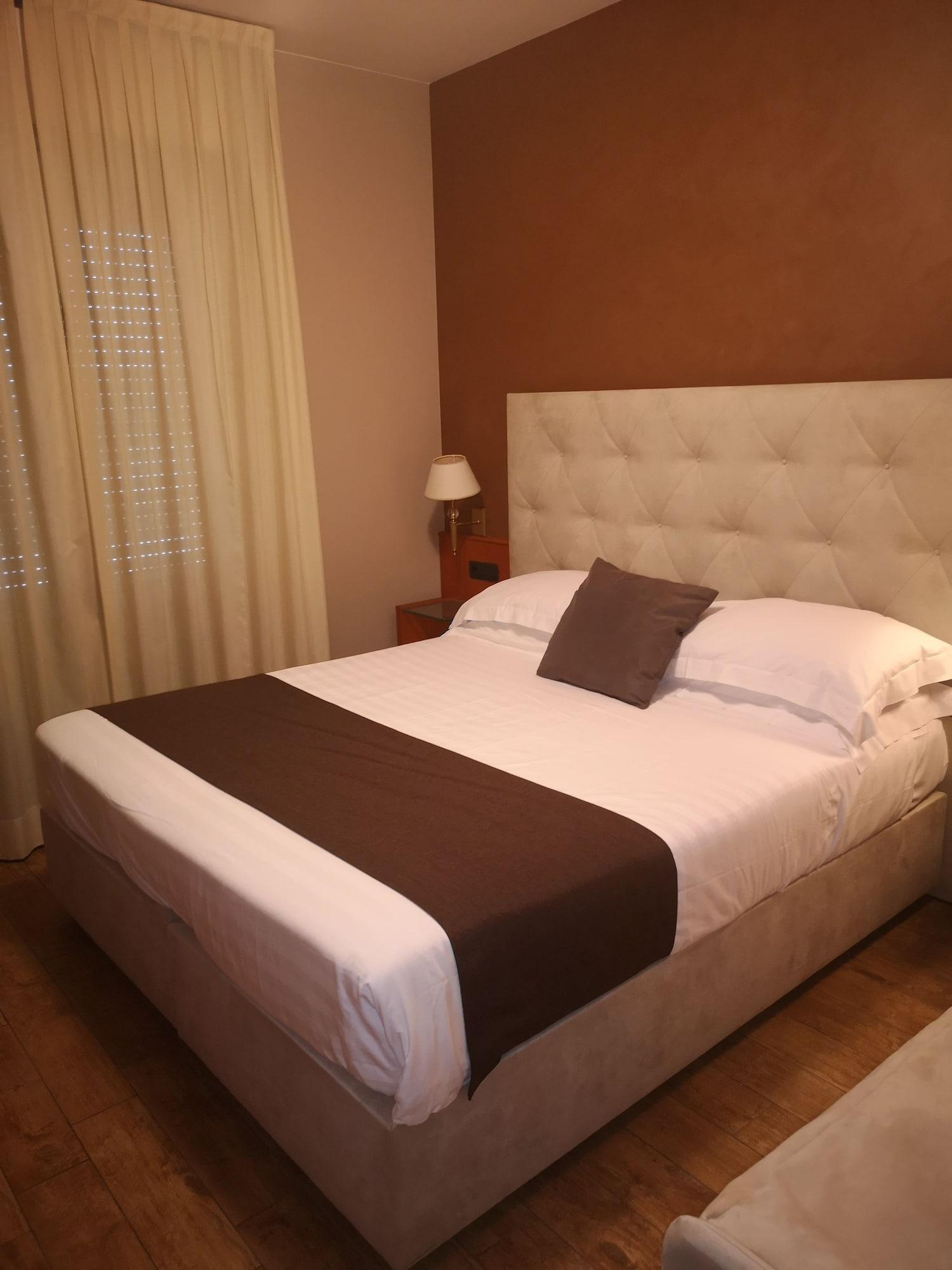 Hotel Clarin 14 By Dori ペスキエーラ・デル・ガルダ エクステリア 写真